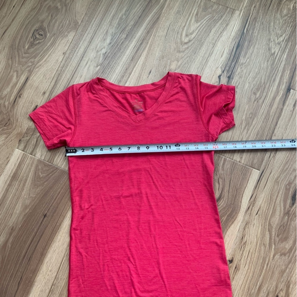 Tommie Copper Cool Copper Womens Active Wear Vneck Compression‎ Shirt Red Sz L - Picture 6 of 8